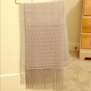 Elegant silver shawl, woven pattern.